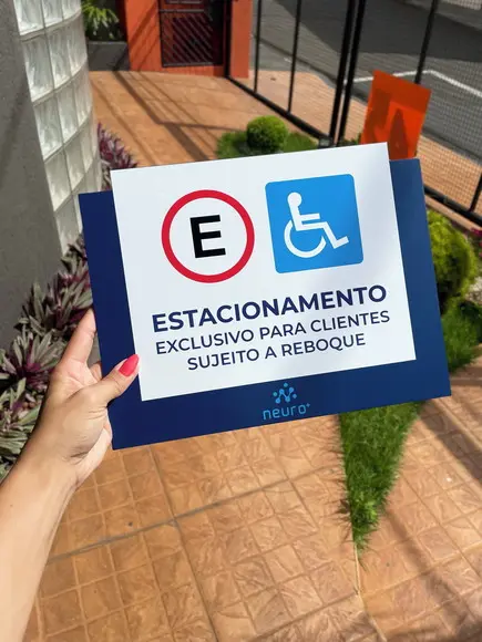 Placa Identificação de Sala - Modelo Ágata 32x26