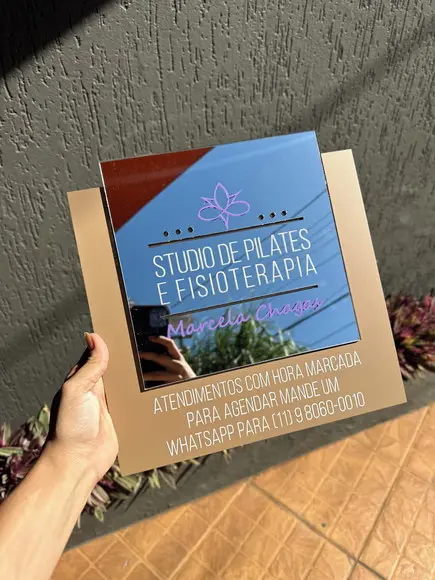 Placa Identificação de Sala - Modelo Ágata Acm+acrilico20x20