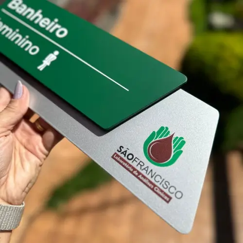 Placa Identificação de Sala - Modelo Onix