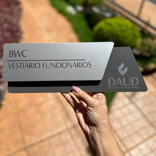 Placa Identificação de Sala - Modelo Onix