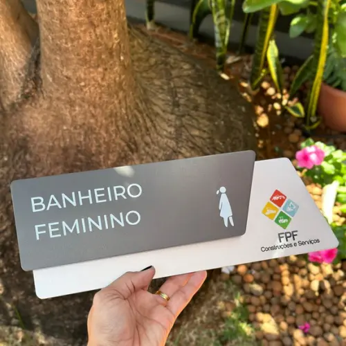 Placa Identificação de Sala - Modelo Onix