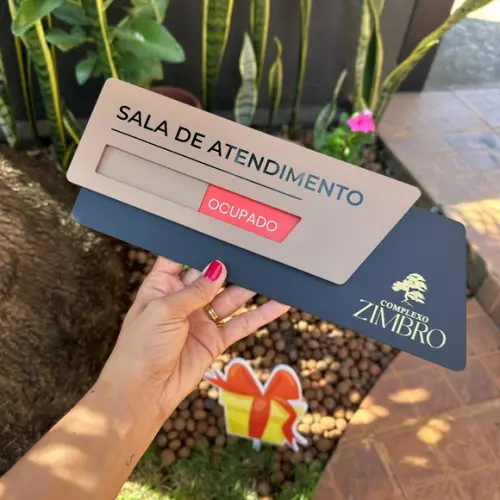 Placa Identificação de Sala - Modelo Onix Flag