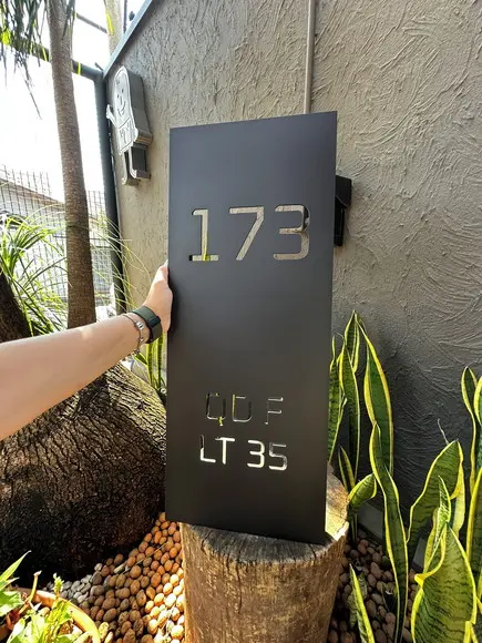 Totem Residencial Aço Carbono Pé P Sustentação Jardim 28x70