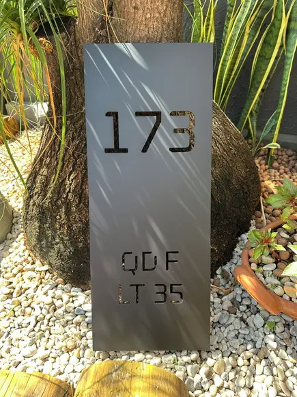 Totem Residencial Aço Carbono Pé P Sustentação Jardim 28x70