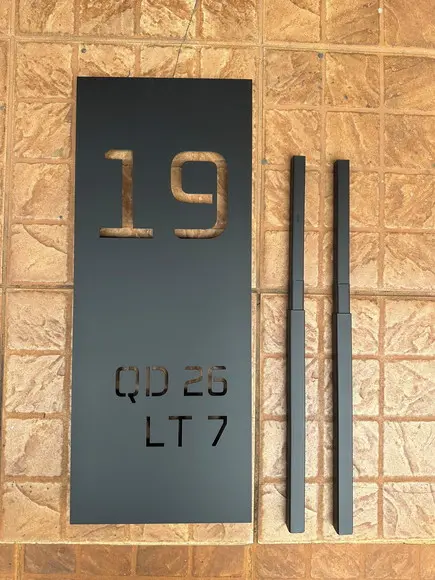 Totem Residencial Aço Carbono Pé P Sustentação Jardim 28x70