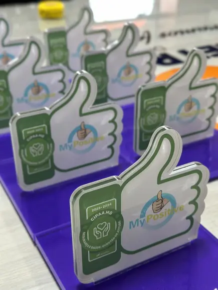 Troféu Homenagem em Acrílico
