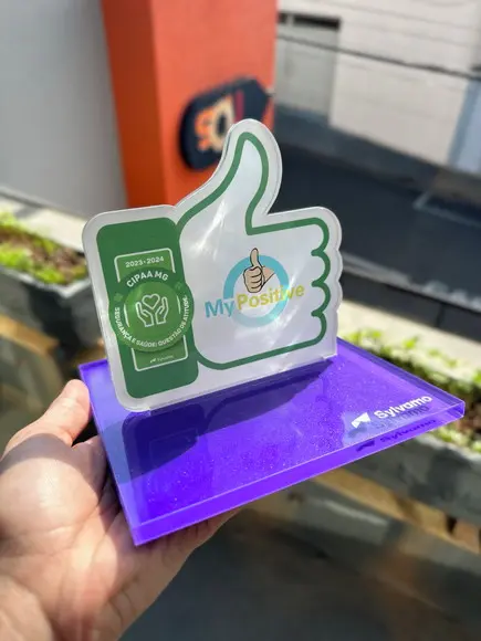 Troféu Homenagem em Acrílico