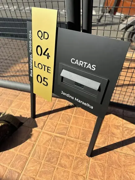 Algarismo Acm + Acm - 60x55 +caixa Correio e Pé para Jardim