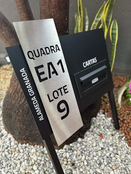 Algarismo Acm + Inox - 60x55 +caixa Correio e Pé para Jardim