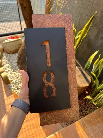 Algarismo Residencial Acm com Acm Corten Personalizado 40x18