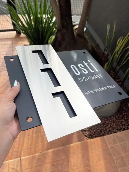 Algarismo Residencial Acm com Inox - 3 Dígitos 30x33 Logo