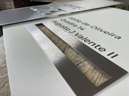 Algarismo Residencial Acm+inox Abertura para Carteiro 60x55