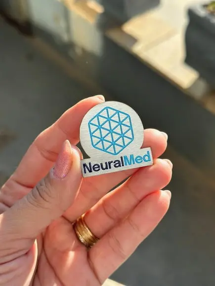 Broche Personalizado Seu Logo Fechamento Ímã