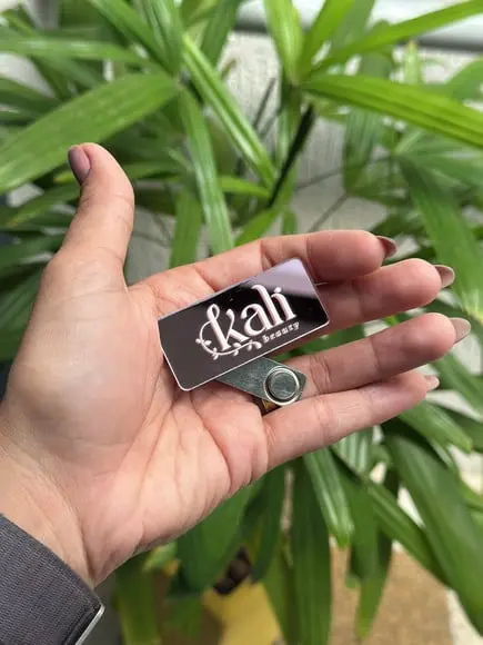 Broche Personalizado Seu Logo Fechamento Ímã
