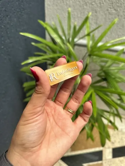 Broche Personalizado Seu Logo Fechamento Ímã