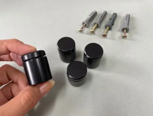 Kit de Parafusos e Prolongadores Preto G - 4 Unidades