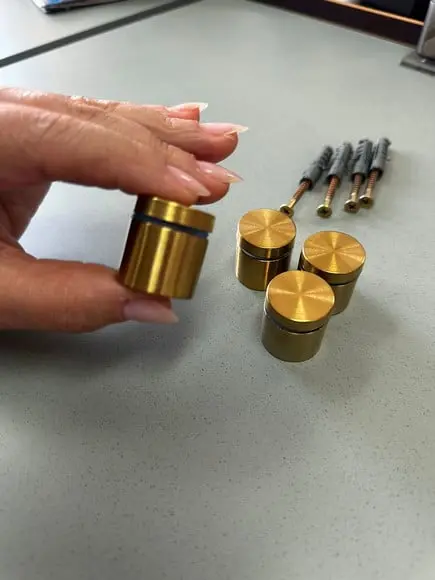 Kit de Parafusos e Prolongadores Dourado G - 4 Unidades 2,5
