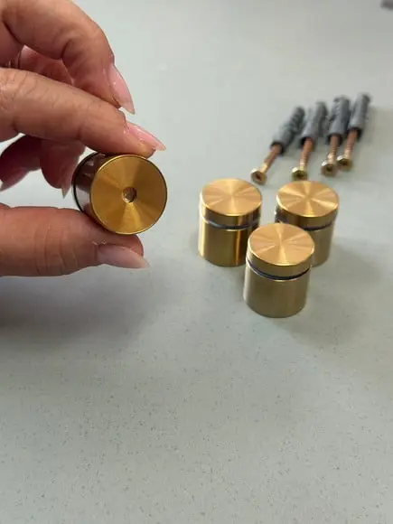 Kit de Parafusos e Prolongadores Dourado G - 4 Unidades 2,5
