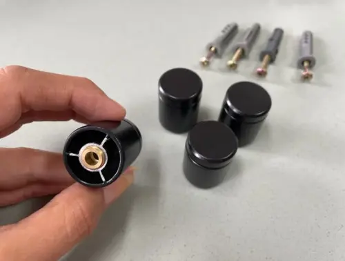 Kit de Parafusos e Prolongadores Preto G - 4 Unidades
