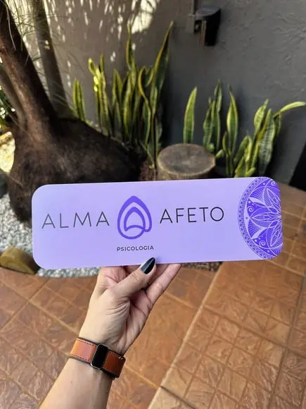 Placa - Favor Manter a Porta Fechada - Modelo Caulim 30x10,5
