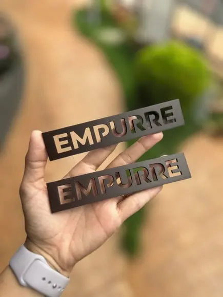Placa -empurre - Modelo Caulim 15x3cm - Acrílico Pintado