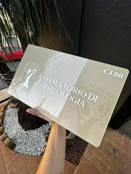 Placa de Comércio Acrílico - Aplicação Adesivo Frontal 40x24