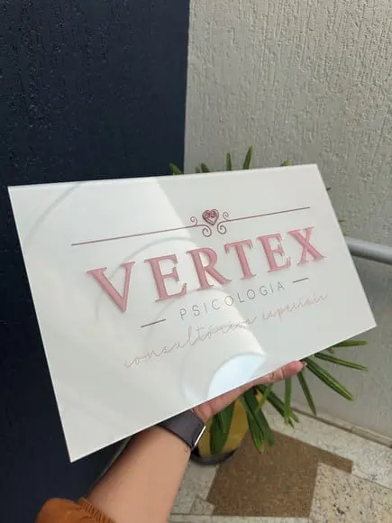 Placa de Comércio com Sobreposição em Acrílico - 40x24