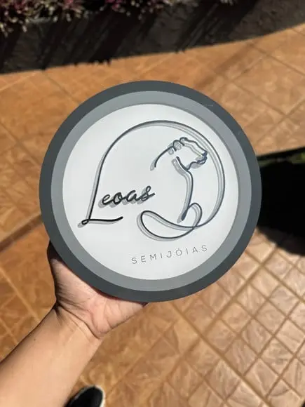 Placa de Comércio em Acrílico com Sobreposição-frente 20x20