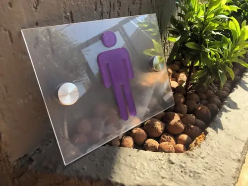 Placa De Identificação De Banheiro Em Acrílico