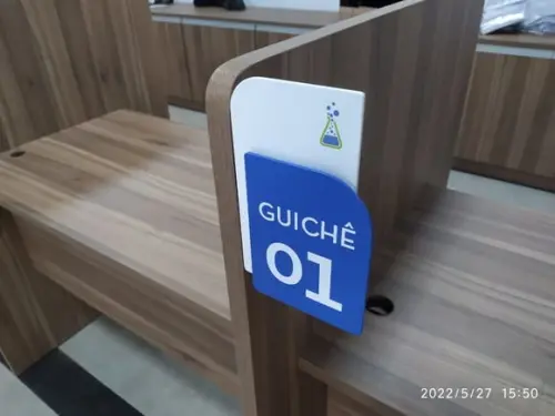 Placa de Identificação de Guiche - Modelo Cristal