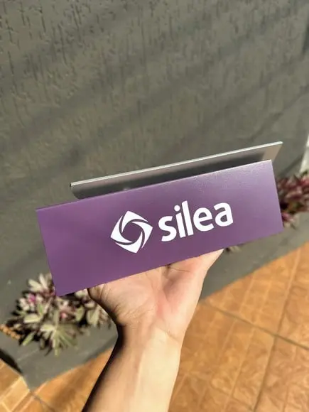 Placa de Identificação de Mesa - Acm com Sobreposição 25x9,5