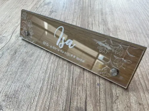 Placa de Identificação de Mesa - mdf e Acrílico 26x6,5