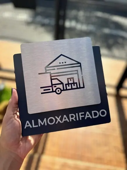Placa de Identificação de Sala - Ágata Inox