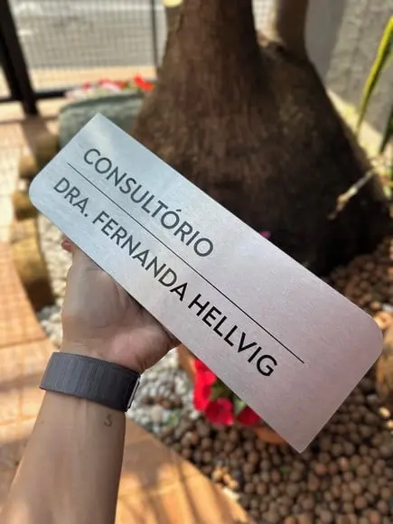 Placa de Identificação de Sala - Caulim 25,5x8 Inox