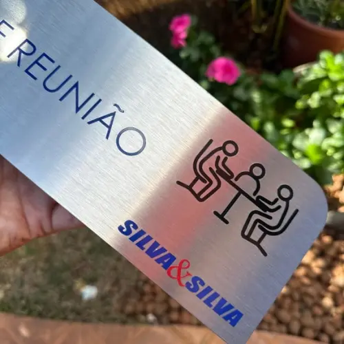 Placa de Identificação de Sala - Caulim 30x10 Inox