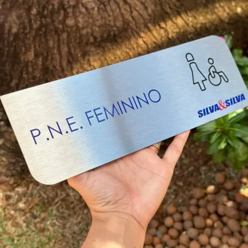 Placa de Identificação de Sala - Caulim 30x10 Inox
