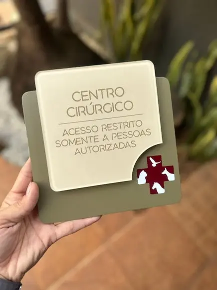 Placa de Identificação de Sala - Modelo Ágata