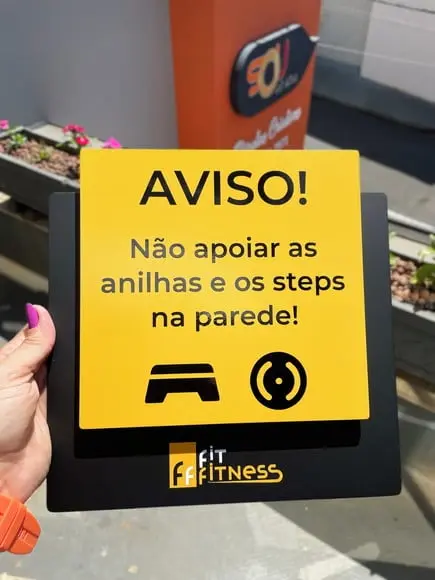 Placa de Identificação de Sala - Modelo Ágata
