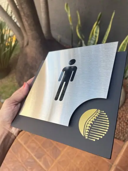Placa de Identificação de Sala - Modelo Ágata Inox Person