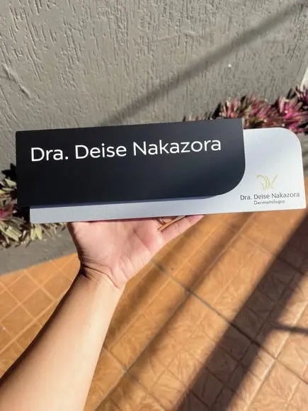 Placa de Identificação de Sala - Modelo Ametista