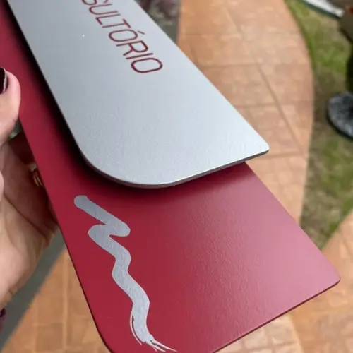 Placa de Identificação de Sala - Modelo Ametista