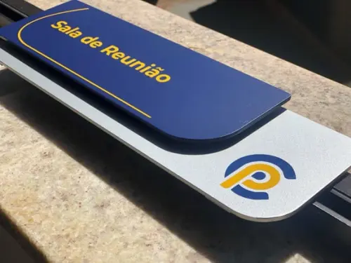 Placa de Identificação de Sala - Modelo Ametista