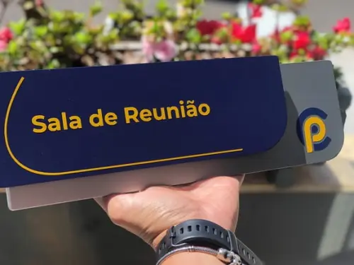 Placa de Identificação de Sala - Modelo Ametista