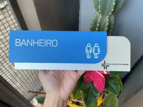Placa de Identificação de Sala - Modelo Ametista
