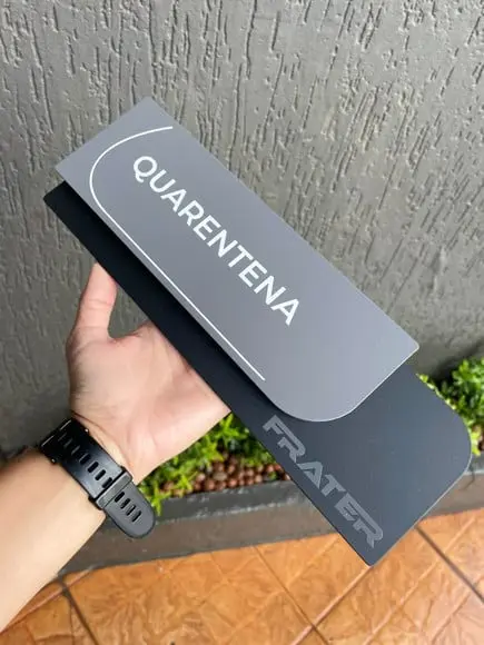 Placa de Identificação de Sala - Modelo Ametista