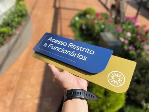 Placa de Identificação de Sala - Modelo Ametista