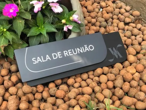 Placa de Identificação de Sala - Modelo Ametista