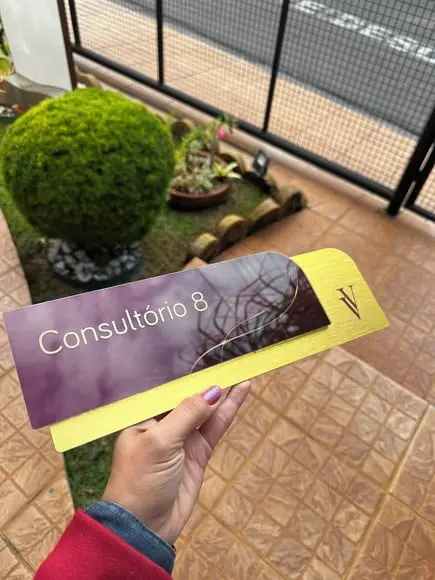 Placa de Identificação de Sala - Modelo Ametista Acrílico