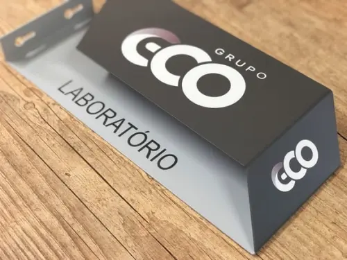Placa de Identificação de Sala - Modelo Apatita