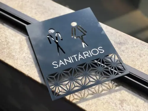 Placa de Identificação de Sala - Modelo Calcedônia